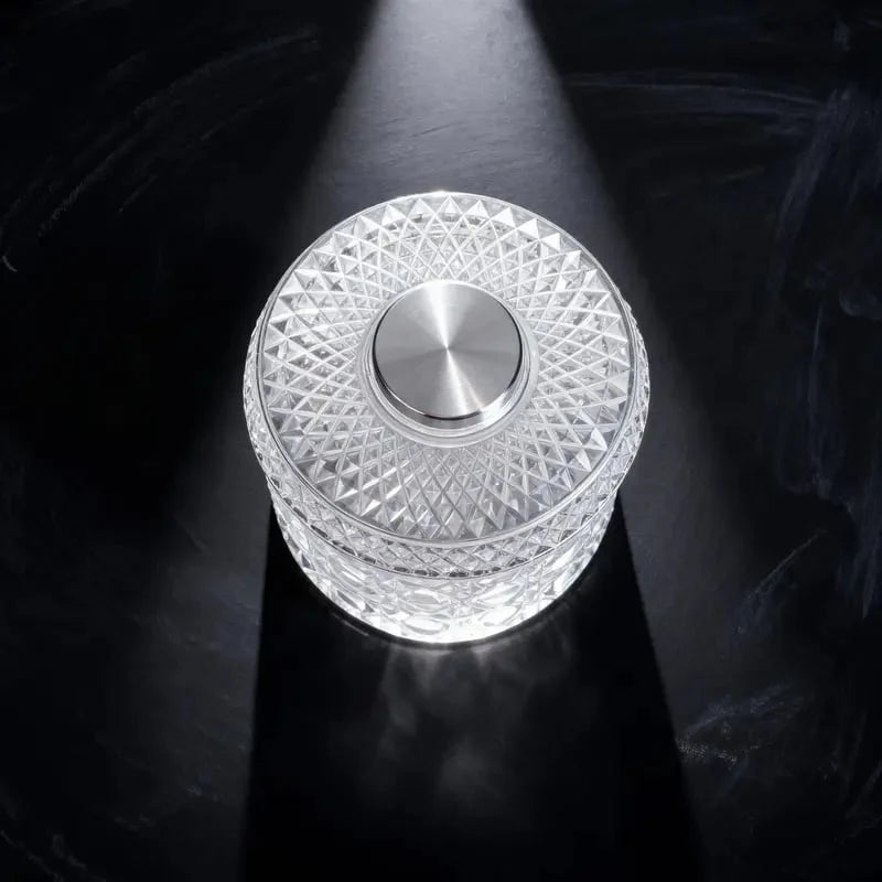 360° Spinning Star-Cut Crystal Glass for Whiskey and Cocktails