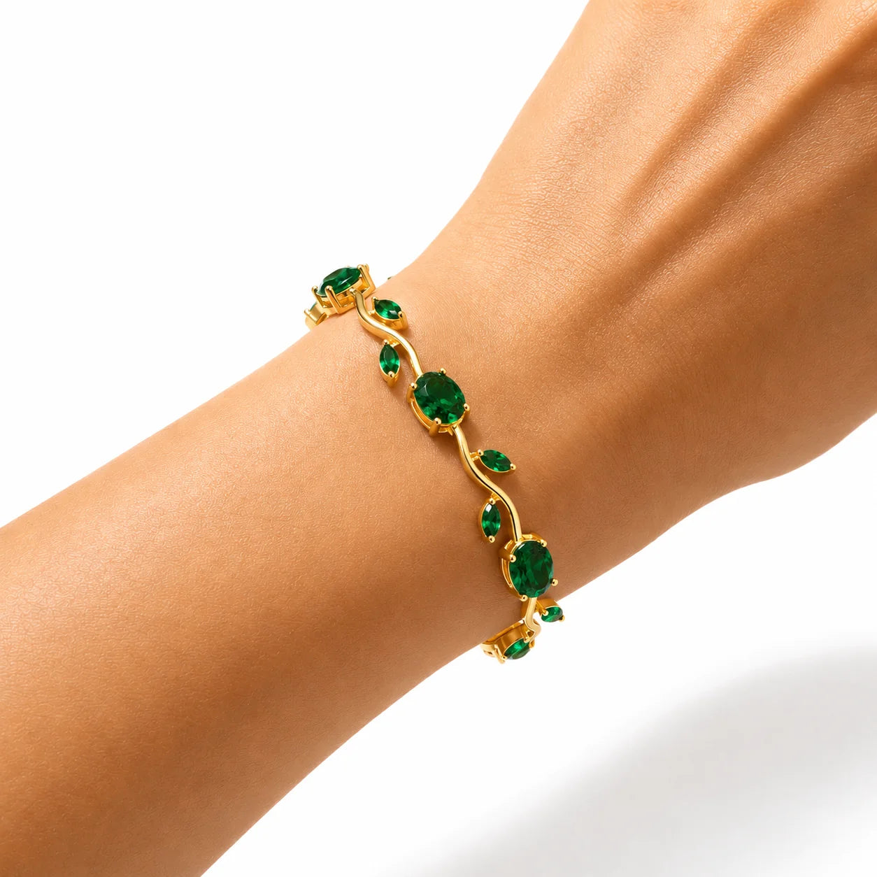 Gold-Plated Stainless Steel Bracelet with Pink Tulips