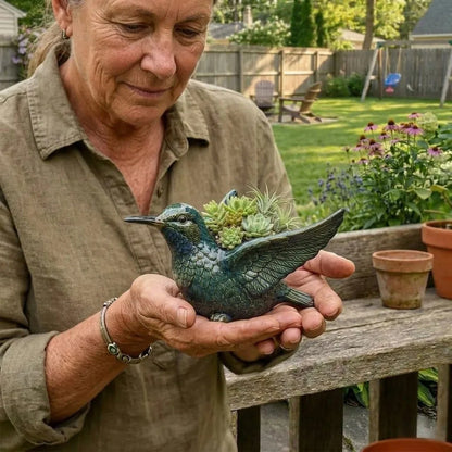 Cardinal Bird Ceramic Succulent Planter for Nature-Inspired Decor