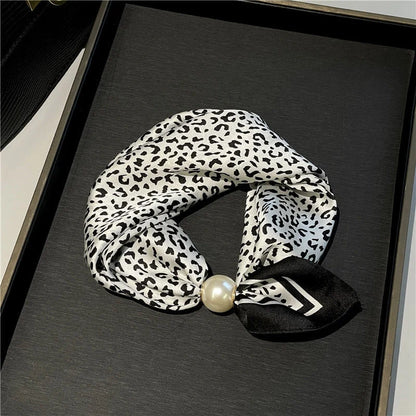 Pearl Necklace Scarf with an Easy Pop-On Design