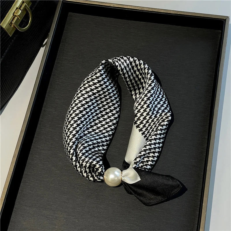 Pearl Necklace Scarf with an Easy Pop-On Design