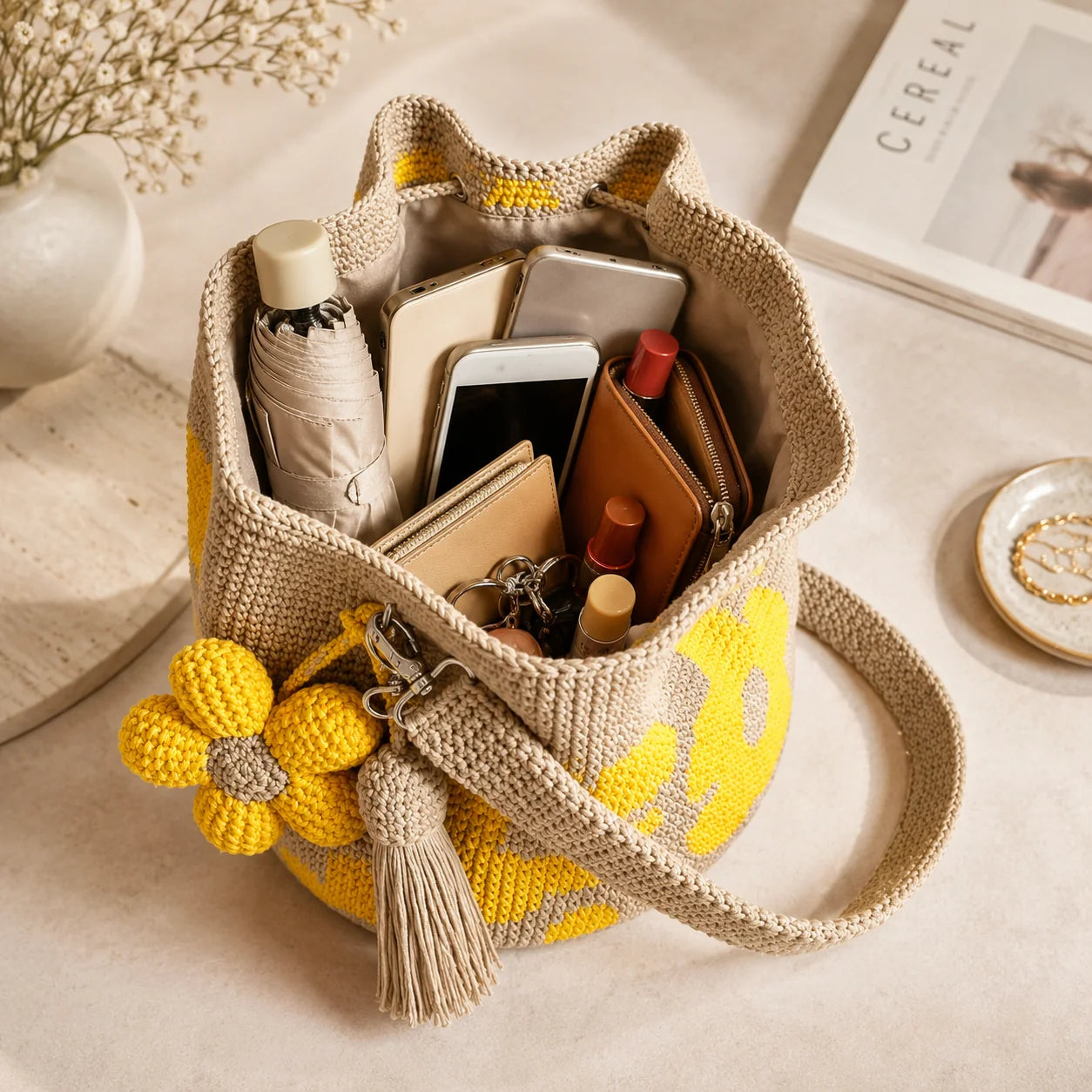 Space-Saving Handwoven Flower Bucket Bag for Organized Storage