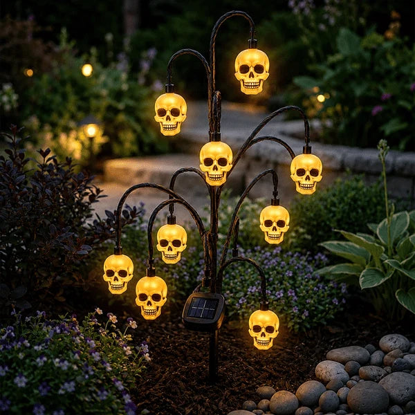 Glowing Halloween Tree-Stump Stake Powered by Sunlight