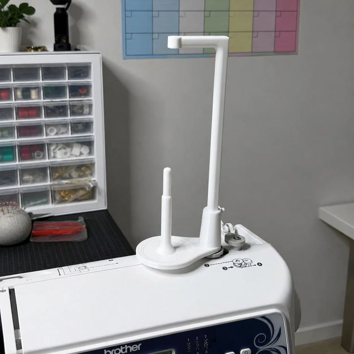 Large-Capacity Thread Spool Stand for Most US Sewing Machines