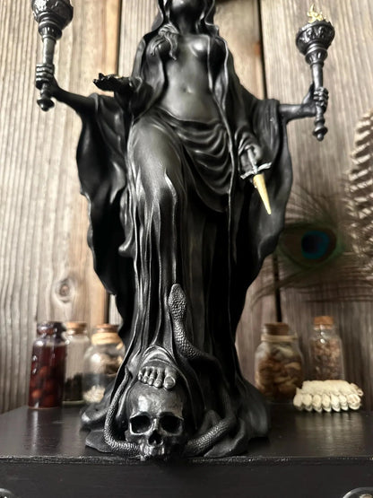 Purpose-Built Hekate Niktipolos, The Witch of The