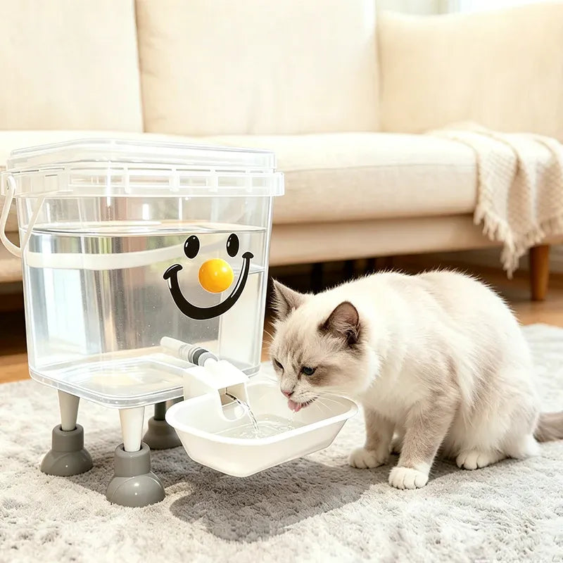Distinctive Pet Water Dispenser with Large Capacity for Everyday Wear