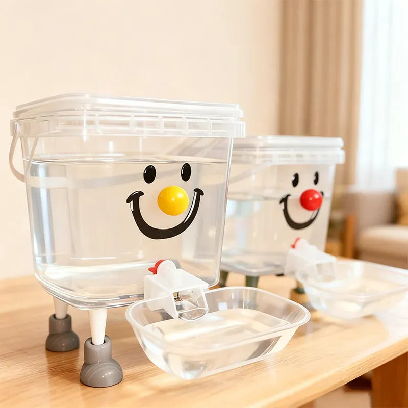 Distinctive Pet Water Dispenser with Large Capacity for Everyday Wear