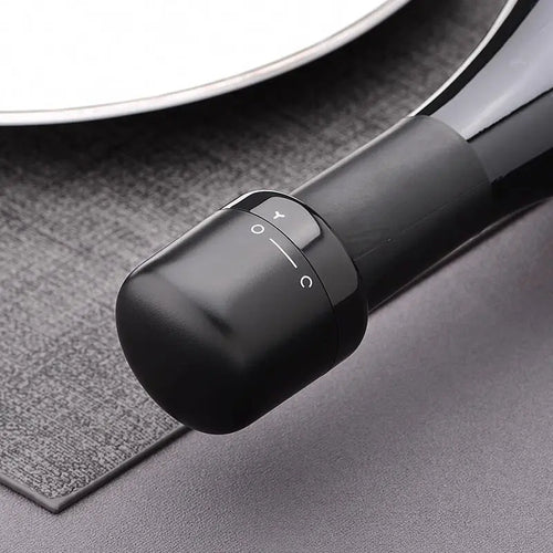 Leak-Resistant Bottle Stopper with a Reusable Vacuum Seal