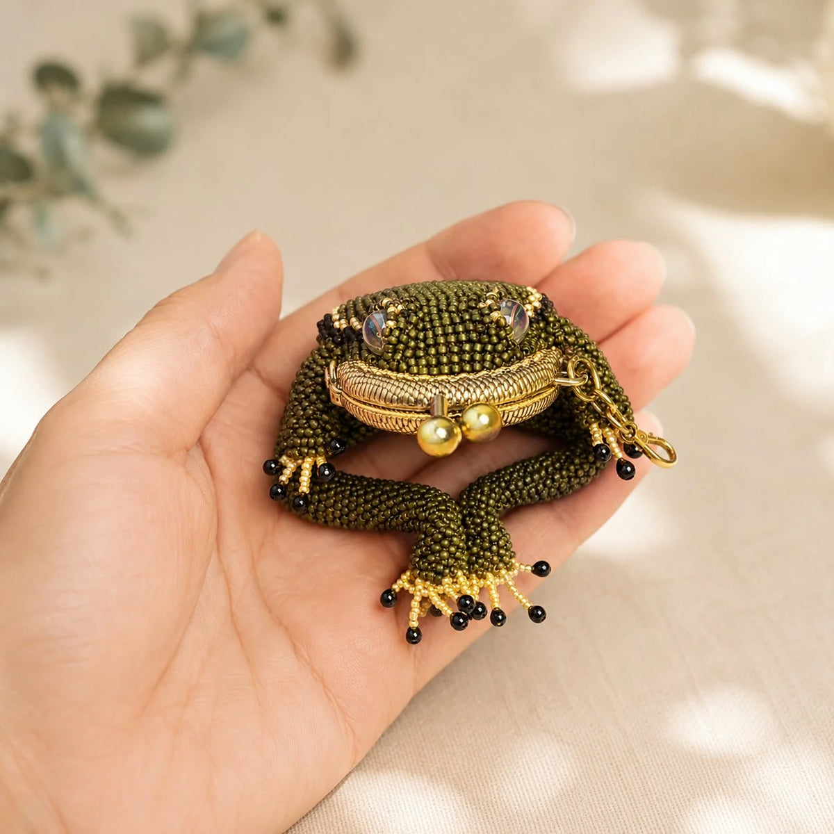 Purpose-Built Hand-made Charming Frog Coin Purse for Everyday Use
